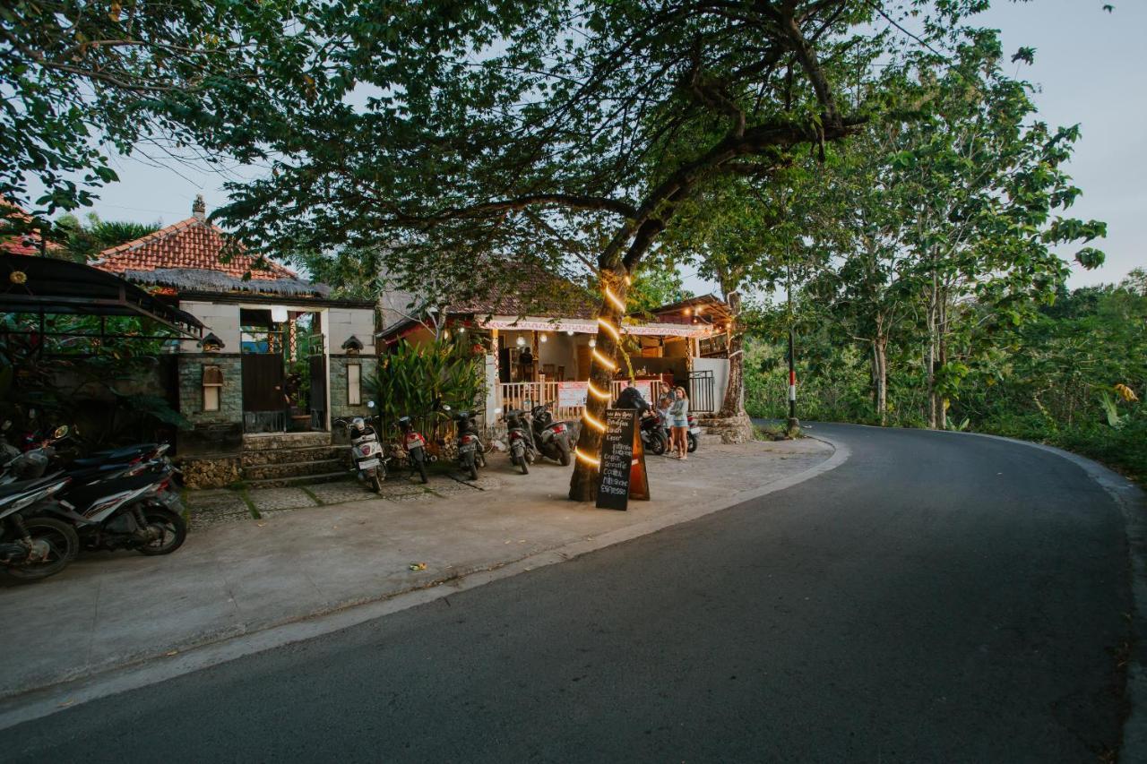 Jona Bungalow Sakti Exterior photo